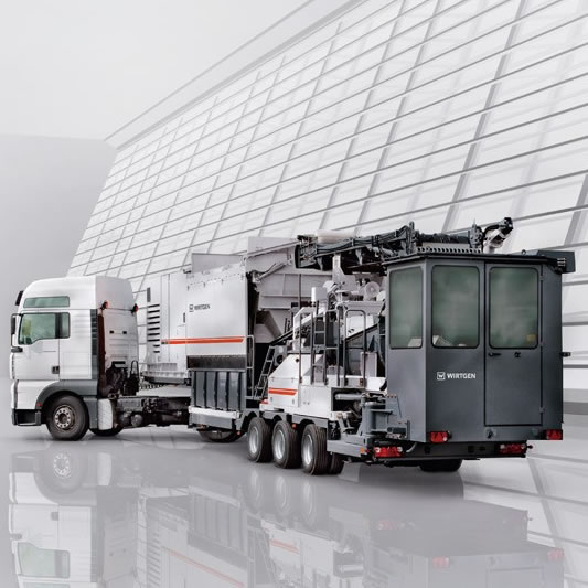 移動(dòng)式廠(chǎng)拌冷再生設備KMA 220